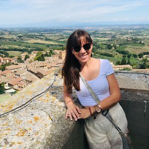 Meet your Posher, Casey